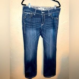 ARIAT R.E.A.L denim Low rise boot cut jeans. Size 33 Regular length like new